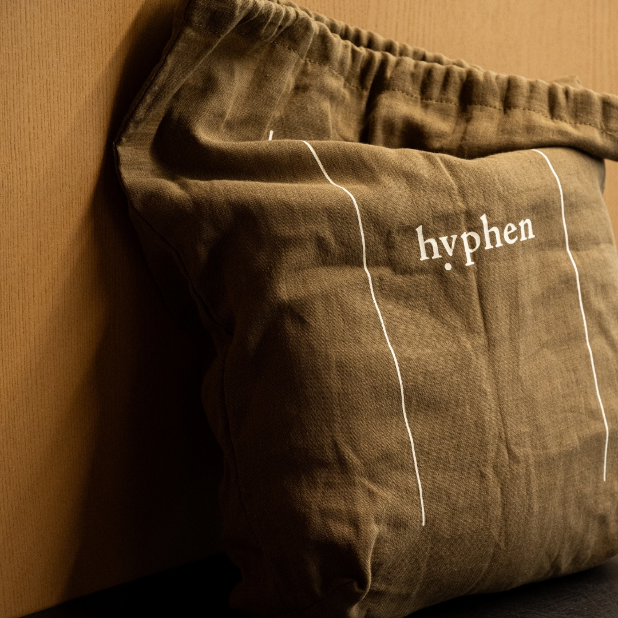 hyphen. Everyday Pouch